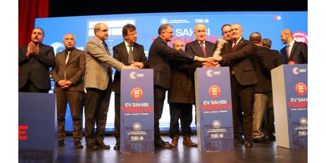 Van'da Ev Sahibi Türkiye Kura Heyecanı: 6803 Sosyal Konut Sahibi Belirlendi