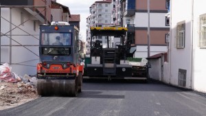 Battalgazi Belediyesi Selçuklu Mahallesi'nde Asfalt Serimini Tamamladı