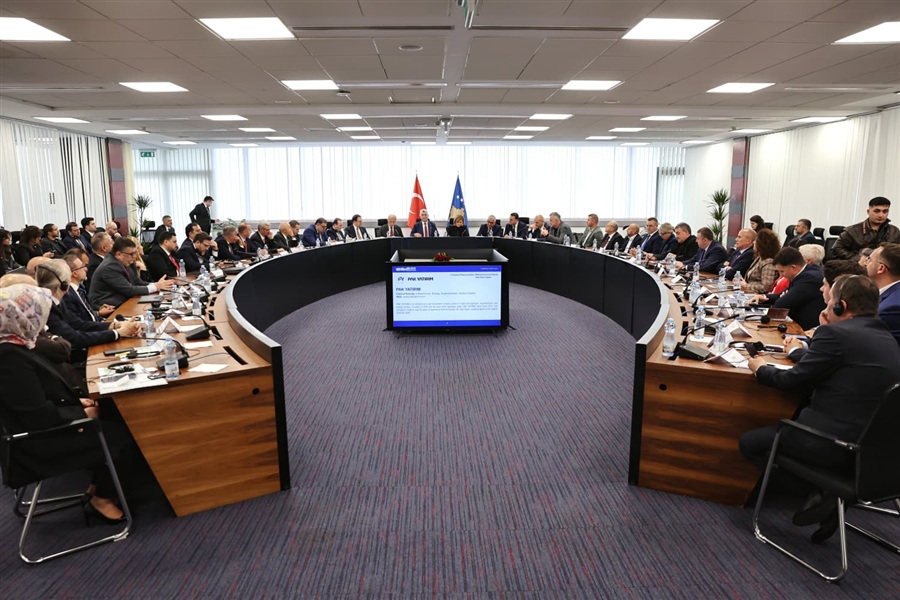 Ticaret Bakanı Bolat, Kosova'da Masa toplantısında