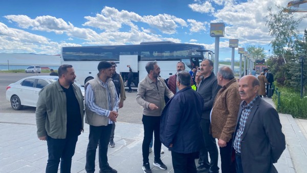 Ağrı Valisi Önder Bozkurt, Kurban Bayramı Dönüş Yolculuklarını Denetledi