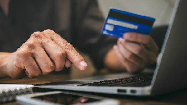 E-Ticaret Düzenlemelerinde Önemli Değişiklik: Tüketicilerin Hakları Genişliyor