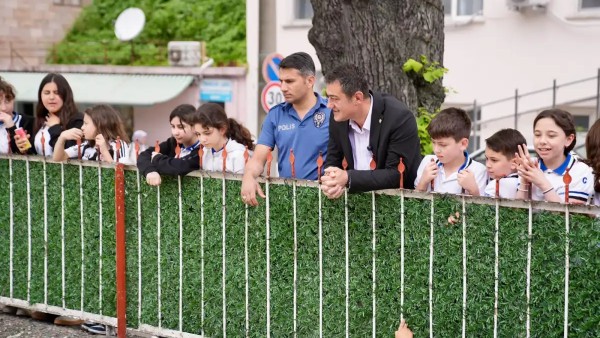 Giresun'un Modernleşme Çabaları: Başkan Köse'den Esnaf ve Öğrencilere Ziyaret
