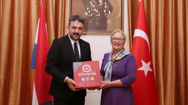 Halil İbrahim Yılmaz, Lahey Büyükelçisi ile Ticaret İlişkilerini Görüştü