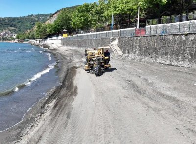Ereğli Belediyesi Sevgi ve Barış Plajı'nı Yaz Sezonuna Hazırladı