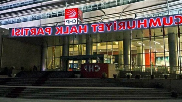 CHP'de İhraç ve Kadın Kollarında Değişim