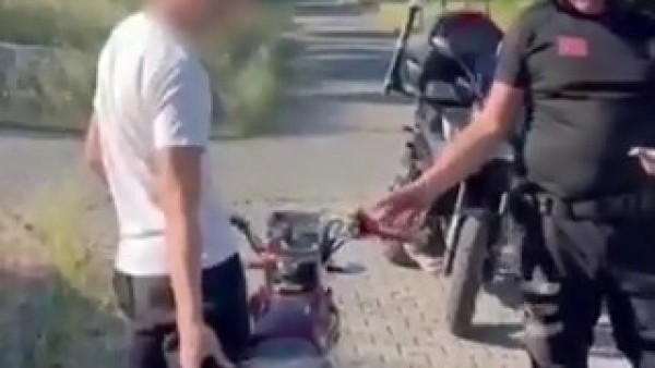 Düzce'de Abartı Egzoz ve Yüksek Sesli Müzik İçin Cezalar Kesildi