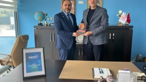 Adana'da Yerel Basın ve Sivil Toplum Üzerine Görüşme Gerçekleşti