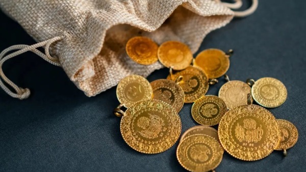 Altın fiyatlarında güncel satış rakamları: gram 6.204,69 TL, ons 4.155,55 dolar