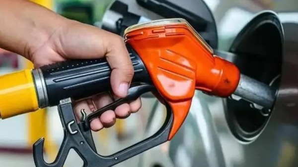 Benzinde 20 Haziran gece yarısından itibaren litre başına 99 kuruş indirim bekleniyor