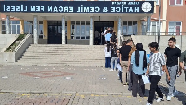 Beypazarı’nda 1900 öğrenci 128 salonda TYT sınavına girdi, 21 Haziran’da AYT ve YDT yapılacak