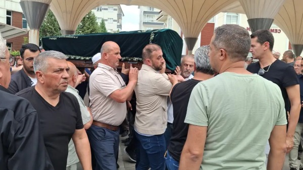 Beypazarı’nda Emekli Öğretmen Mesut Ünsal İçin Cenaze Töreni Düzenlendi