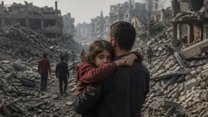 Gazze’de süren saldırılar can kaybı ve yaralı sayısını artırırken insani kriz büyüyor