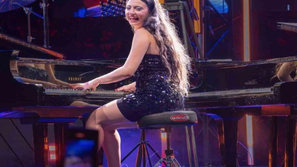 Su Yavuz, Akra Caz Festivali’nde Türkiye’deki ilk konserini 30 milyon dinlenmeli eserlerle verdi