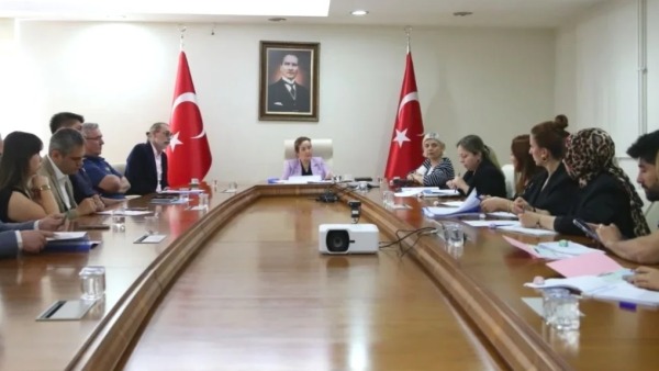 Etimesgut'ta Sahipsiz Hayvanlar İçin Kayıt, Kısırlaştırma ve Aşılama Çalışmaları Artıyor