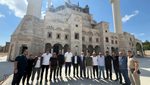 Türkiye Güreş Federasyonu, camide güreş minderi ve antrenman salonu projesini duyurdu