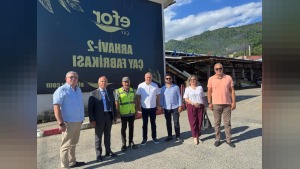 Artvin Ticaret Borsası heyeti Efor Çay Fabrikası’nı ziyaret etti, bölge istihdamını değerlendirdi