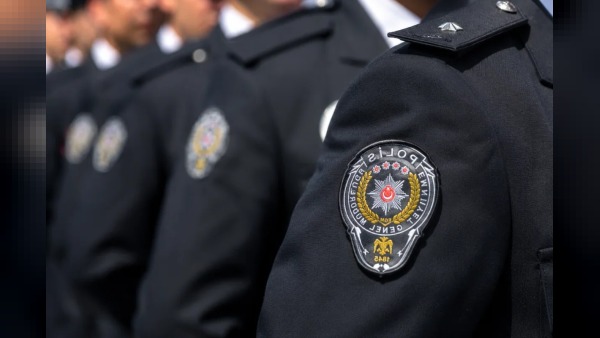 Polis Teşkilatı'na 10 bin öğrenci katılma hakkı kazandı