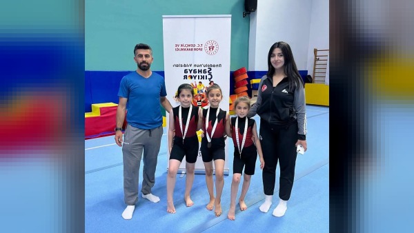 Karslı jimnastikçiler disiplinli çalışmayla yarı final yolunu açtı