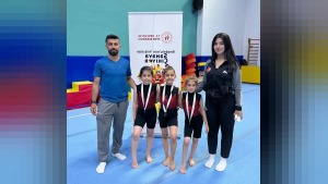 Karslı jimnastikçiler disiplinli çalışmayla yarı final yolunu açtı