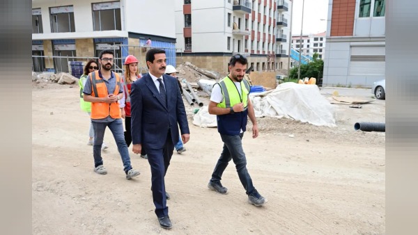 Battalgazi Belediye Başkanı Bayram Taşkın, Niyazi Mısri Rezerv Alanı’ndaki inşaatları inceledi
