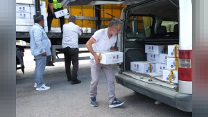 Güdül’de 44 arıcıya 2.740 kg %75 hibeli Fondan Arı Yemi desteği verildi