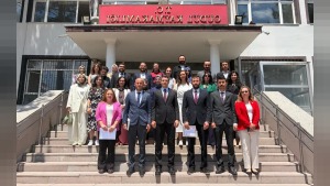 Kaymakam Naim Akar, İlçe Milli Eğitim Müdürlüğü öğretmenlerine başarı belgelerini takdim etti