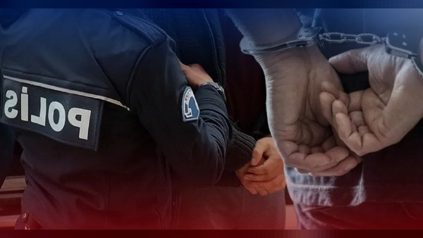 Seferihisar ve Balçova belediyelerine yönelik rüşvet operasyonunda 24 kişi gözaltında