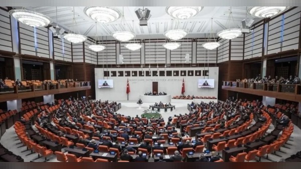 TBMM, Emniyet Teşkilatı ve Trafik Kanunu Değişikliklerini Kabul Etti
