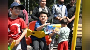 Yeşilyurt Belediyesi Banazı’da çocukların talebiyle modern park ve spor alanı açtı