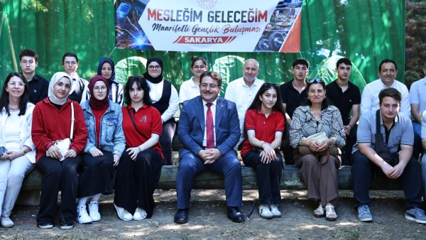Macera Park’ta 40 öğrenci ve 20 öğretmenle “Mesleğim Geleceğim, Marifetli Gençlik” buluşması yapıldı