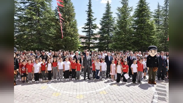 Çorum’da 83 bin 402 öğrenci karne alarak 2025-2026 eğitim yılını tamamladı
