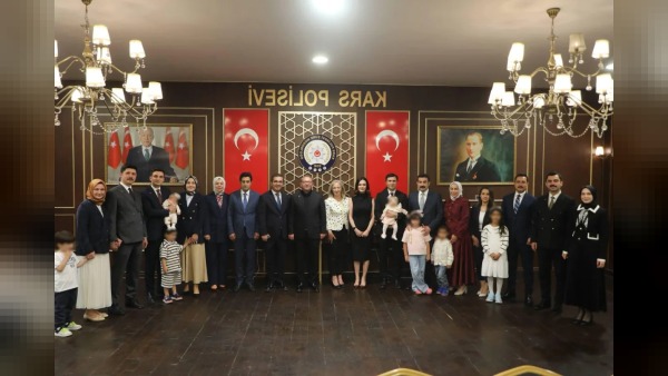Kars’ta görev yapan mülki idare amirlerine Başarı Belgesi verildi