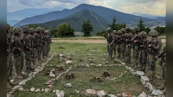 Isparta Eğirdir'de 11'inci Dönem Komando Subay Tatbikatı başarıyla tamamlandı