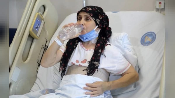 Esin Avcı 30 yıl sonra böbrek nakliyle sağlığına kavuştu, 4 yıl önce Akdeniz Üniversitesi'nde ameliyat oldu