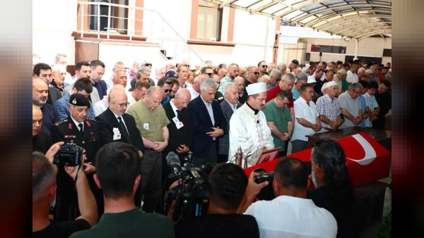 Kıbrıs Gazisi Cemil Müderrisoğlu İçin Düzce'de Devlet Töreni Düzenlendi
