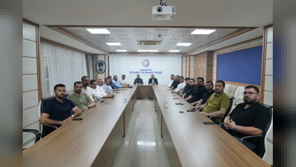 Malatya'da genç girişimcilerin deprem sonrası ekonomik toparlanmadaki rolü değerlendirildi