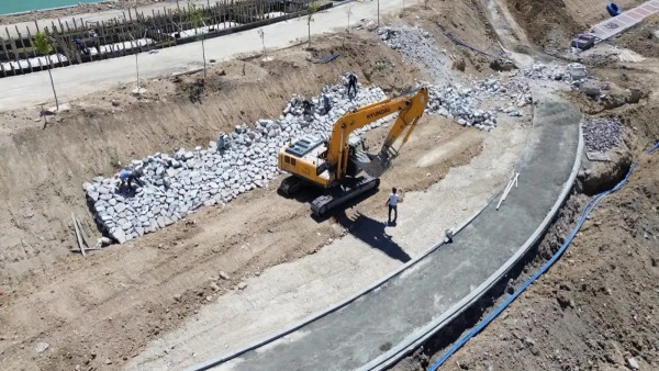 Battalgazi’de fidanlık ve rulo çim üretiminden parklara peyzaj kullanımı