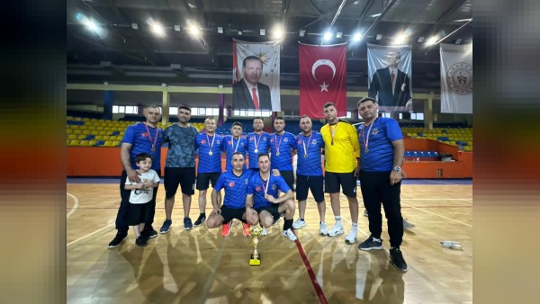 Kırıkkale voleybol turnuvasında Keskin T TİP şampiyon oldu: 3-0