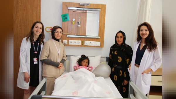 Şanlıurfa’da bisiklet kazasında sol gözüne darbe alan 5 yaşındaki kızda ameliyat