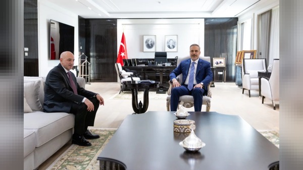 Hakan Fidan, NATO Ankara Zirvesi öncesi Yüksek’i bakanlıkta kabul etti