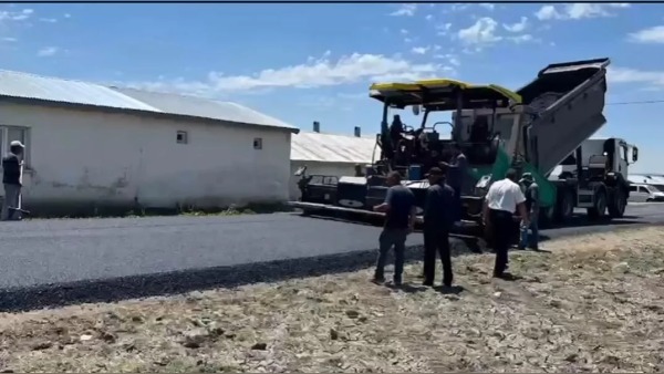 Kars’ta 2026 yol yatırımları: 7,2 km beton, 4 km BSK asfalt çalışmaları