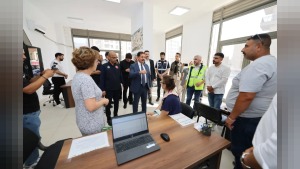 Hatay Valisi Masatlı, kentsel dönüşüm uzlaşma ofislerini ziyaret etti