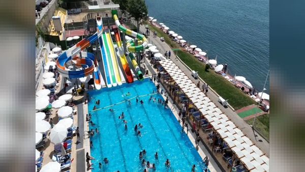 Sevgi ve Barış Plajı mavi bayraklı açıldı: Ereğli’de sahil hizmeti başladı