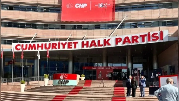 CHP’nin İstanbul davasında tedbir kararı devam: Gürsel Tekin görevine sürdürüyor