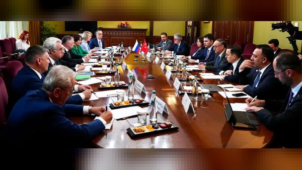COP31 Başkanı Murat Kurum, Rusya’da Husnullin ve Edelgeriev ile görüştü