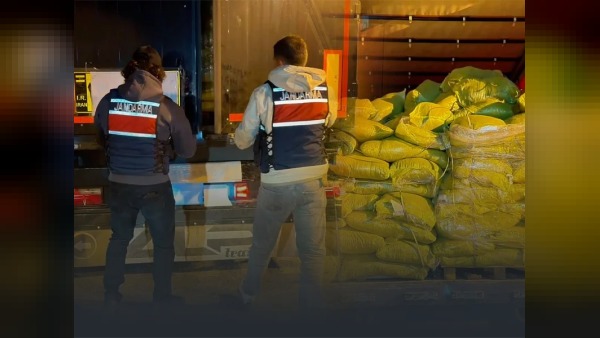 Van’da skunk operasyonu: 333 kilogram ele geçirildi, 2 şüpheli yakalandı