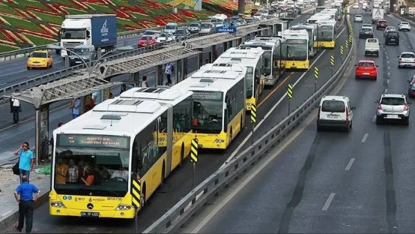 15 Temmuz’da metrobüsler FSM Köprüsü üzerinden işleyecek, duraklar kapalı