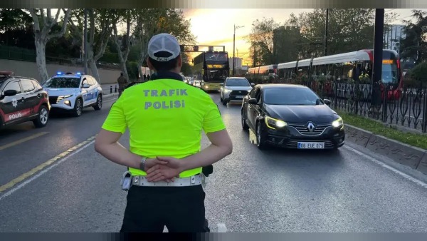 15 Temmuz Şehitler Köprüsü bağlantılarında 03.00-15.00 trafiği duracak