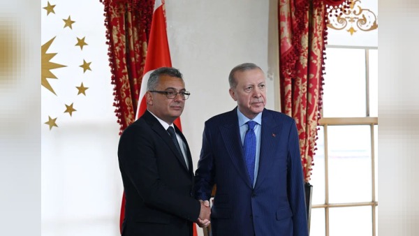Erdoğan, Erhürman’a geçmiş olsun dileklerini iletti