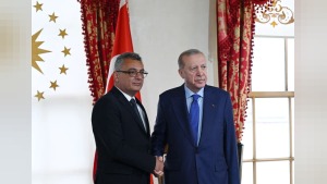 Erdoğan, Erhürman’a geçmiş olsun dileklerini iletti